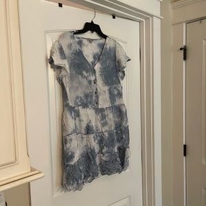Women’s blue swirl/ tie dye tunic. 1x plus.
